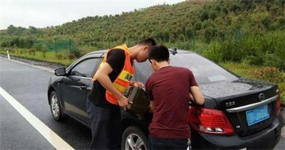 沭阳永福道路救援